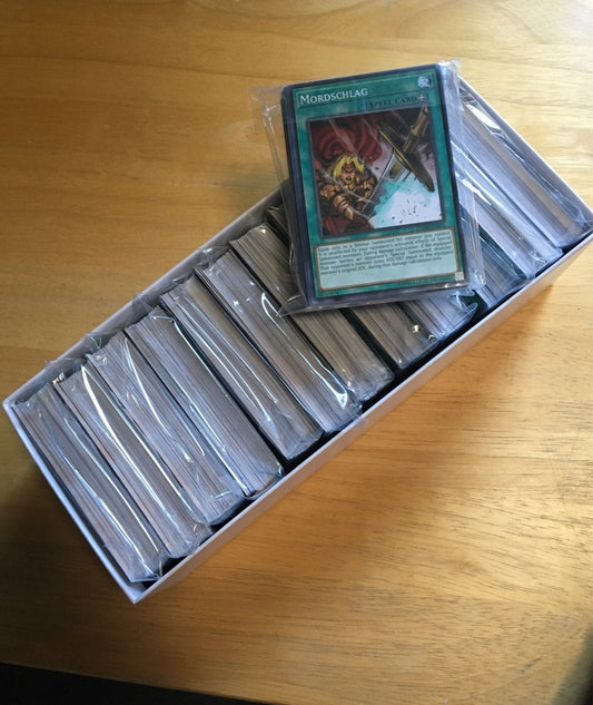 Yu-Gi-Oh 100 card bundle